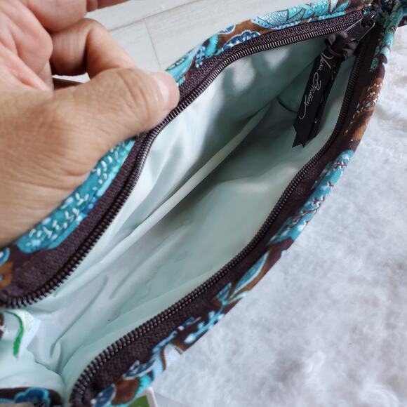 Vera Bradley NWT small Bow Cosmetic Bag - Picture 4 of 4